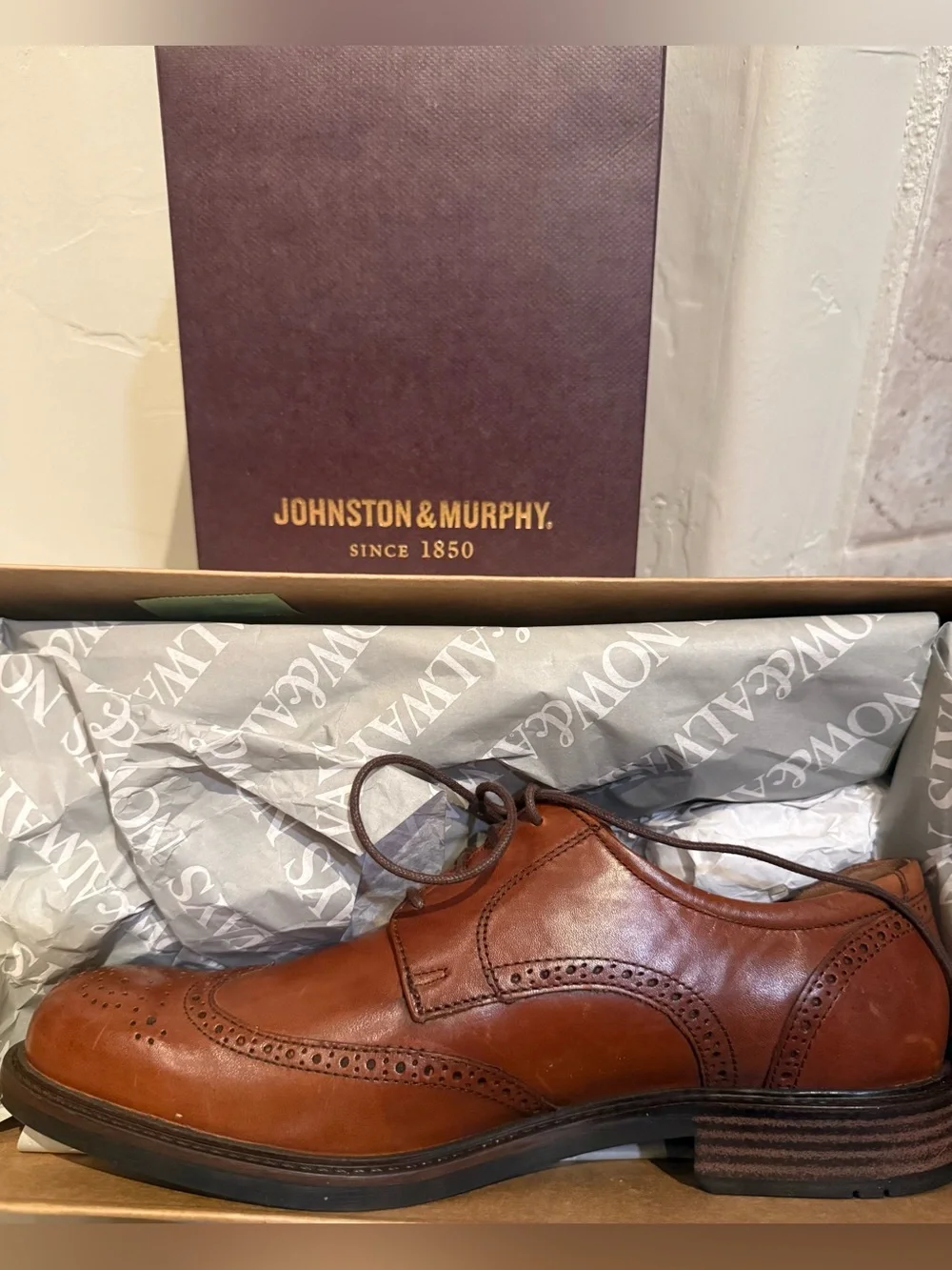 NEW**Johnston & Murphy Men's Tabor Tan Leather Wingtip Derby